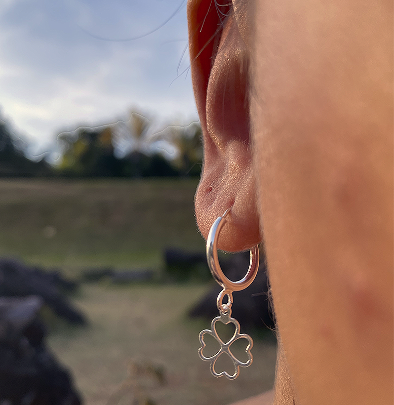 Argola Trevo Quatro Folhas