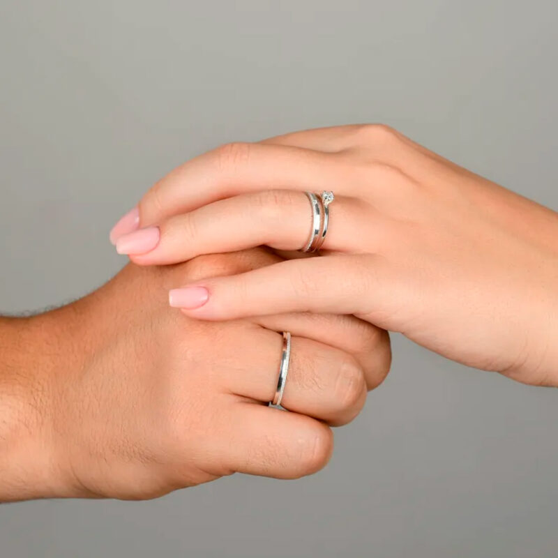 Alianças de Namoro Prata 925 2,5mm Lat Fosco + Anel Solitário