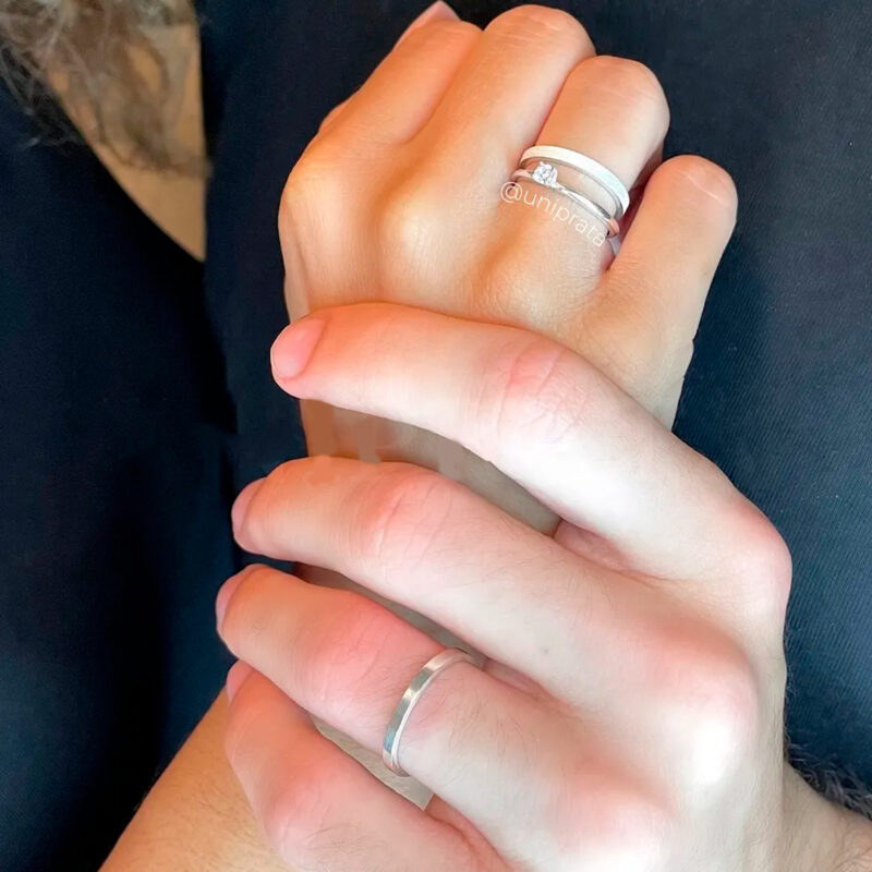 Alianças de Namoro Prata 925 2mm Fosco Cent + Anel Solitário