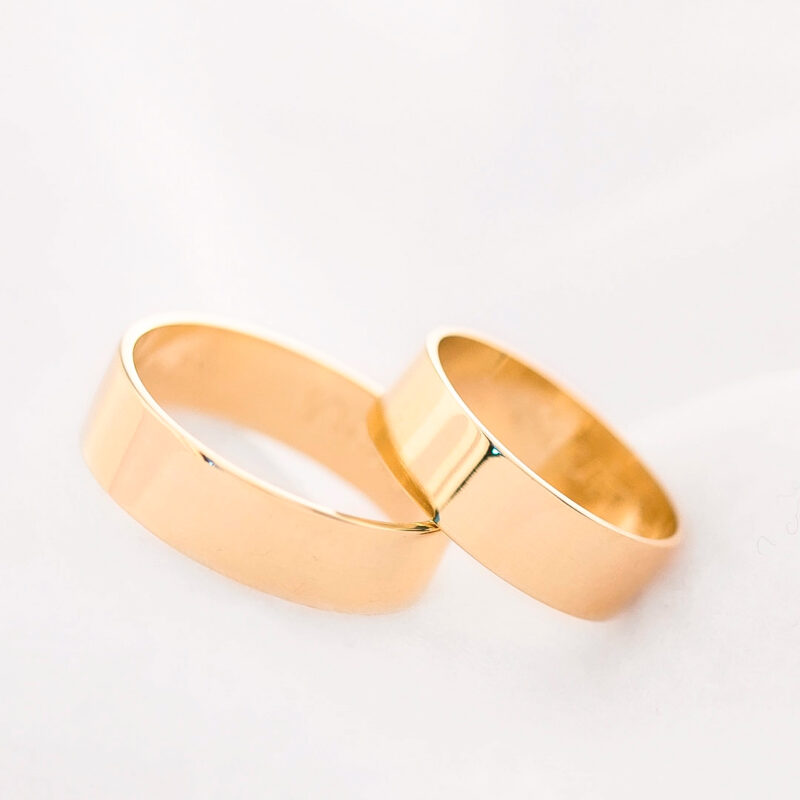 Alianças de Ouro 18K 6mm Quadrada Polida