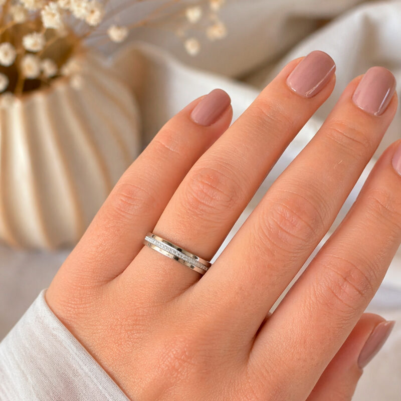Alianças de Namoro Prata 925 4mm Cravejado e Fosco